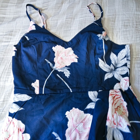 Floral Midi-Dress / Wrap-Around Style - Picture 8 of 8